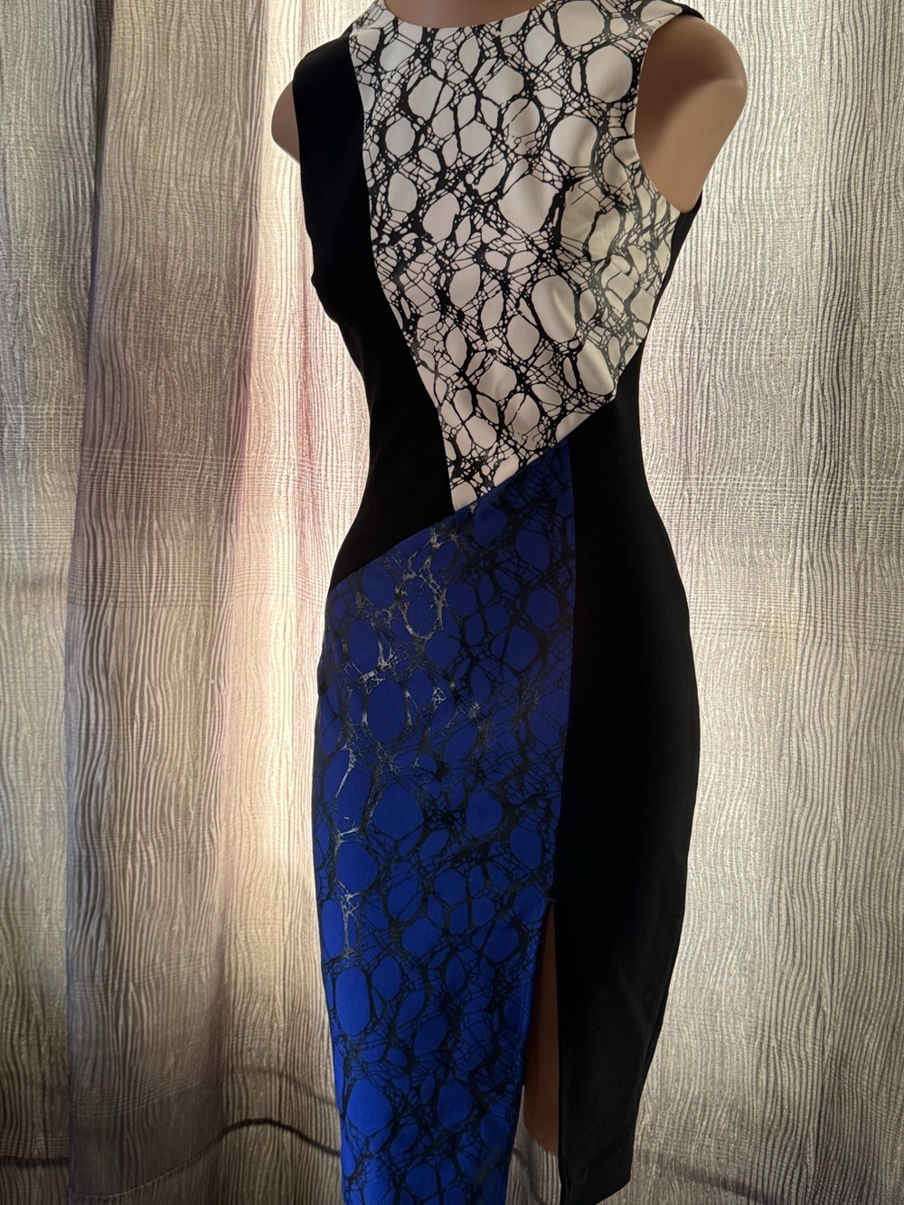 ELIZABETH and JAMES Black, White & Blue Color-block Midi Dress
